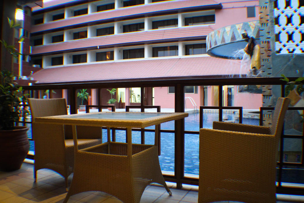 Royal Nick Hotel Accra Buitenkant foto