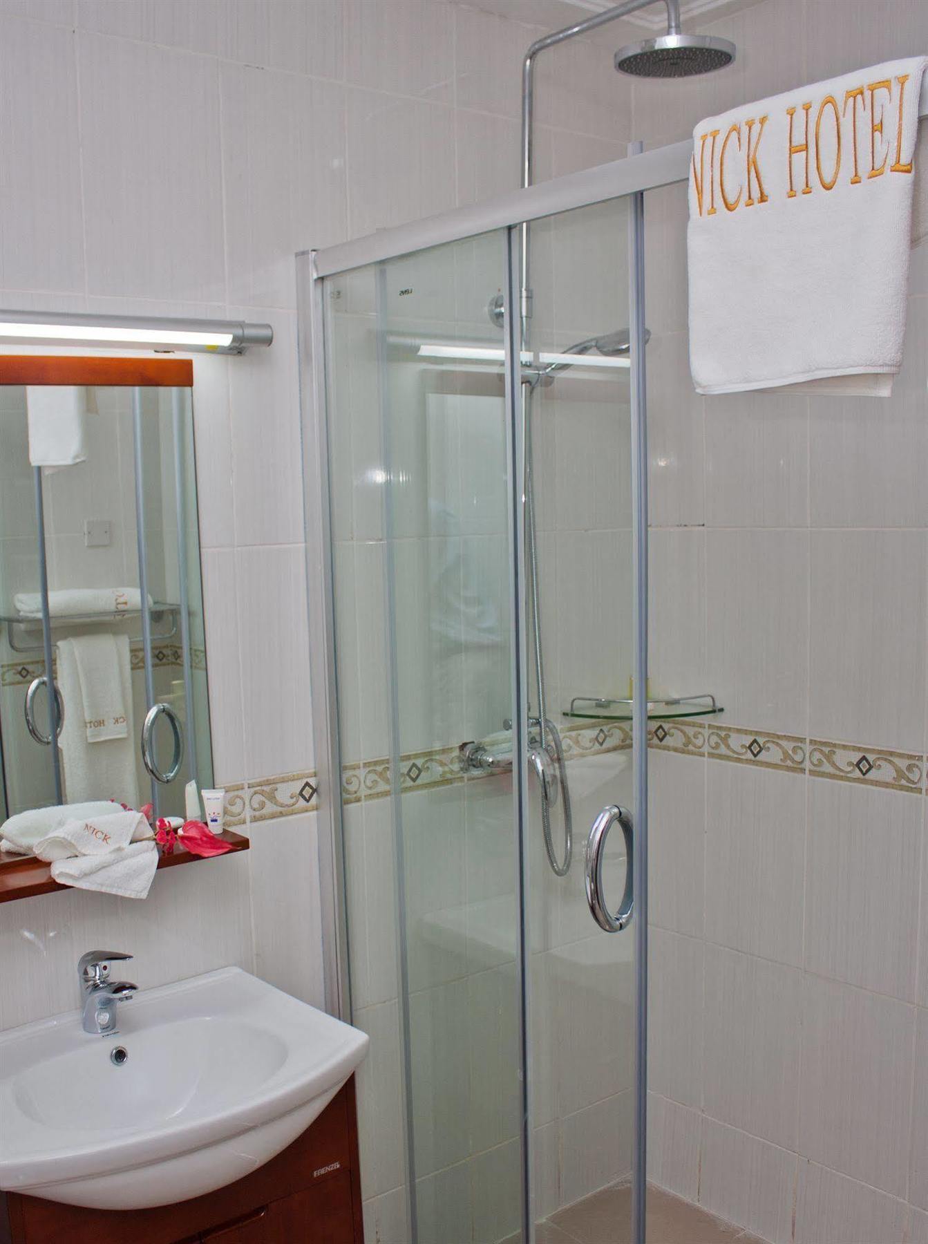 Royal Nick Hotel Lashibi Buitenkant foto