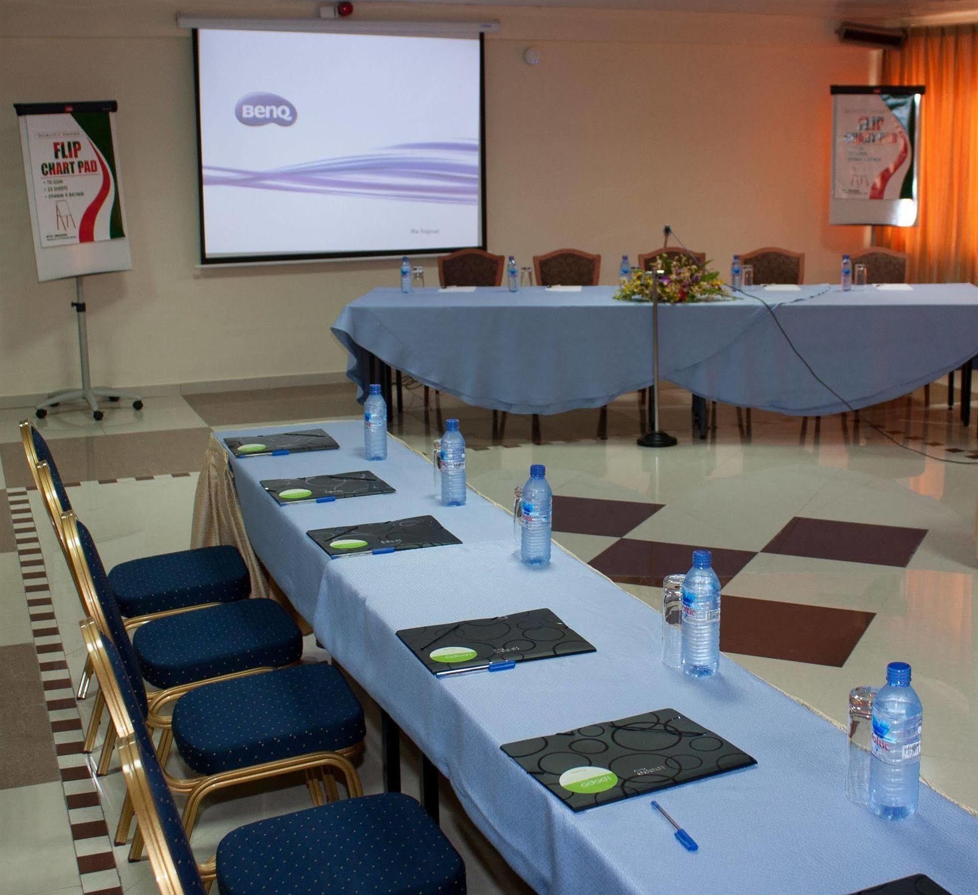 Royal Nick Hotel Lashibi Buitenkant foto