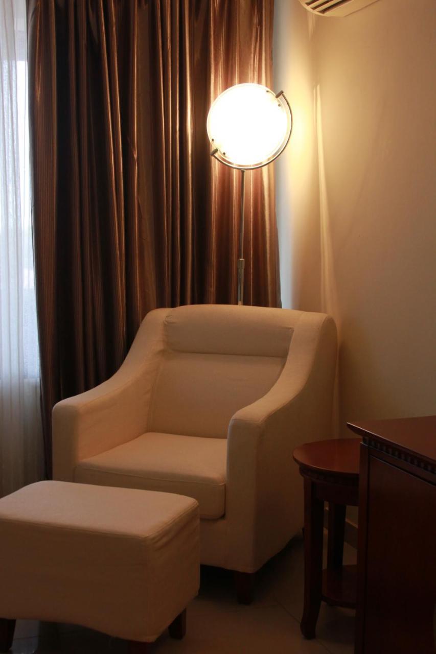 Royal Nick Hotel Lashibi Buitenkant foto