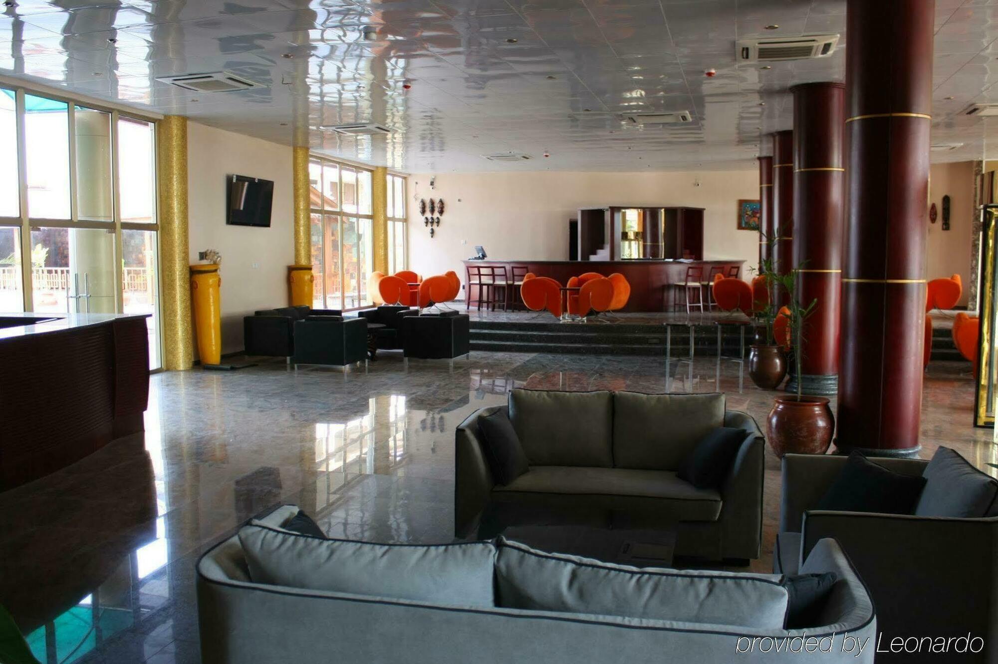 Royal Nick Hotel Lashibi Buitenkant foto
